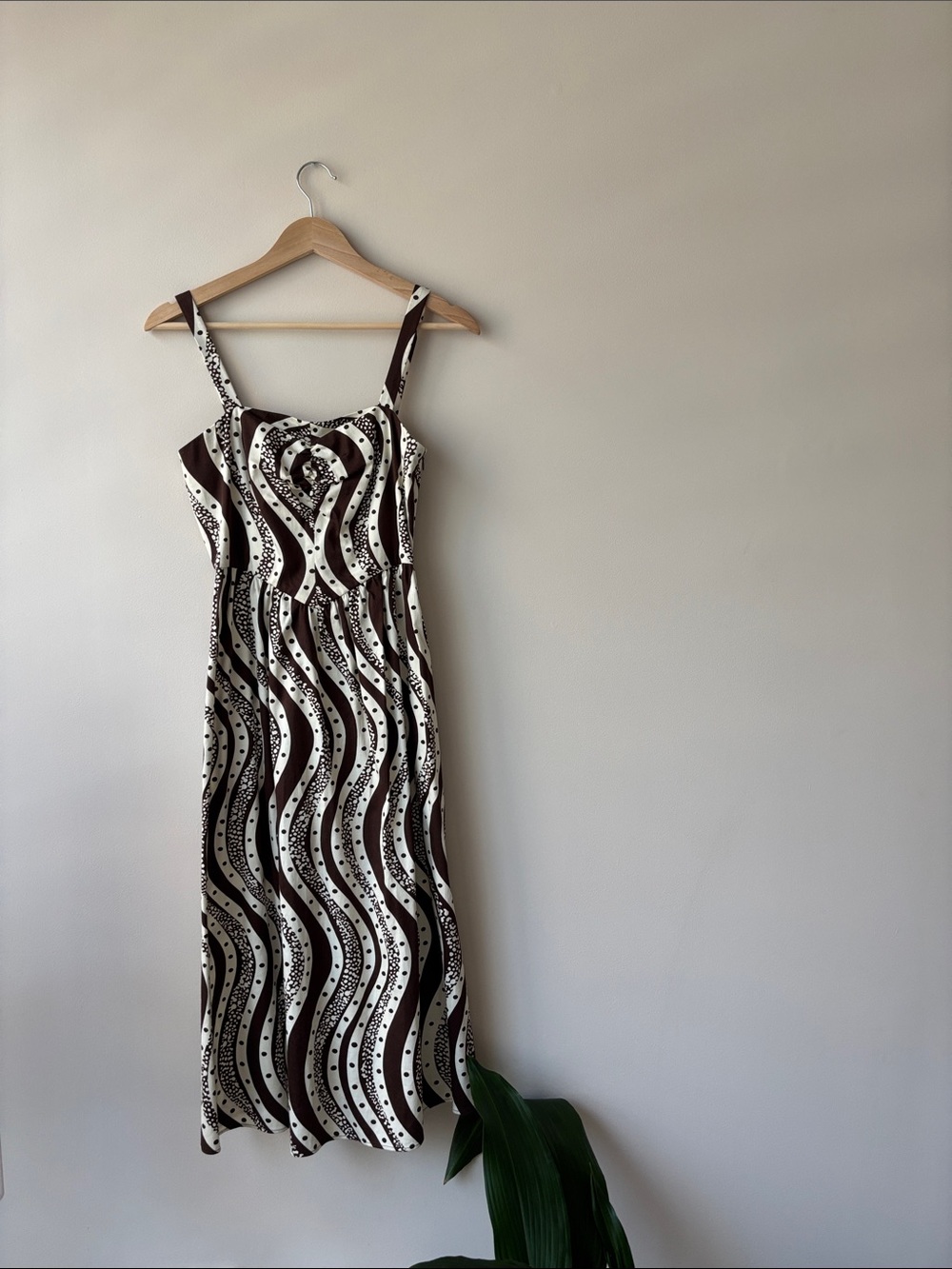 Max & Co. Brown & White Wavy-Print Midi Dress